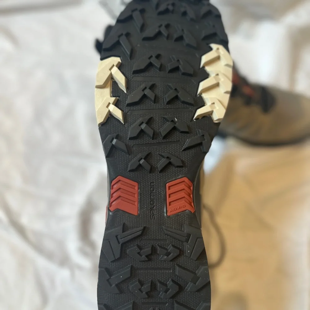 Salomon ADV Gore-Tex Hiking Boots - Tan and Black - Picture 6 of 8